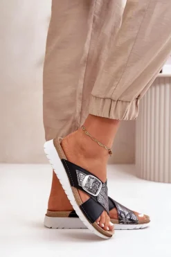 Best INBLU Wygodne Klapki Damskie Z Klamrą CN000032 Czarne Czarny