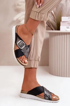 Best INBLU Wygodne Klapki Damskie Z Klamrą CN000032 Czarne Czarny