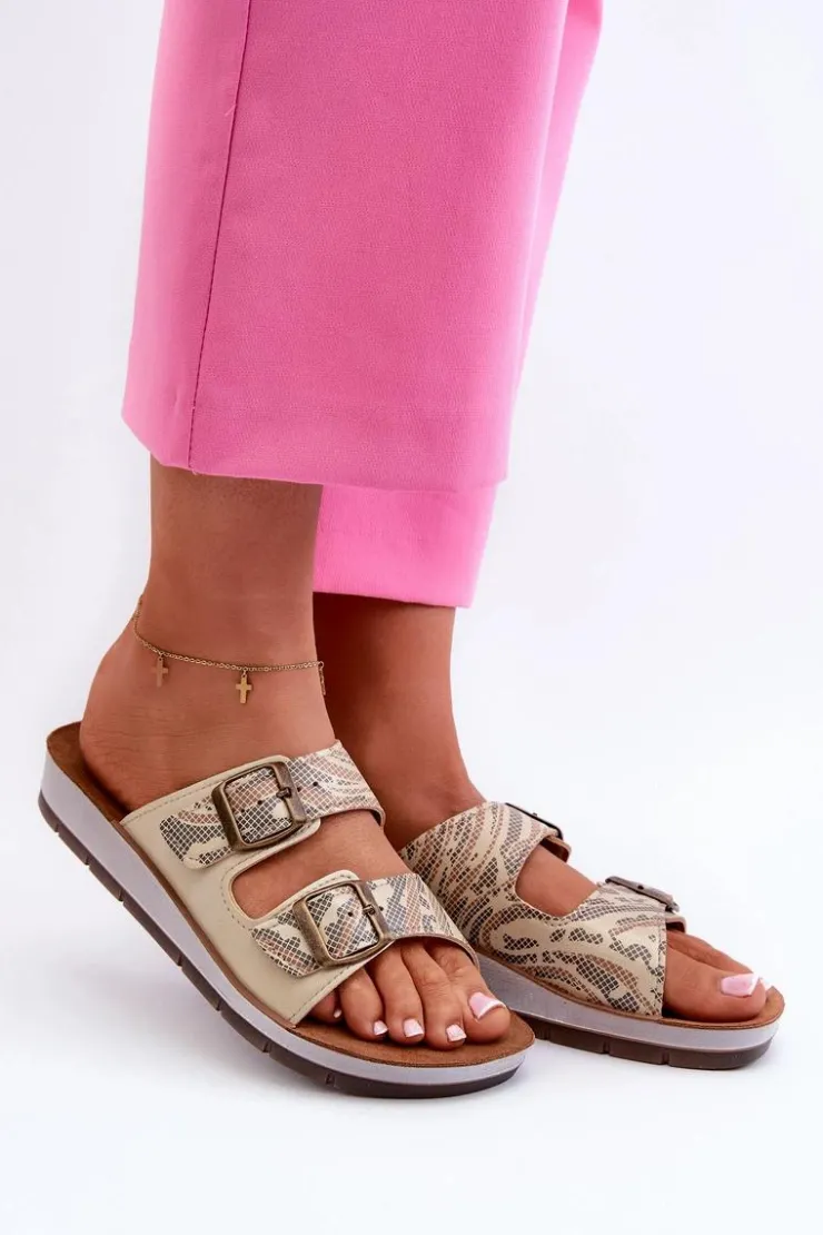 Outlet INBLU Wygodne Klapki Damskie Z Klamrami CP000045 Złote Złoty