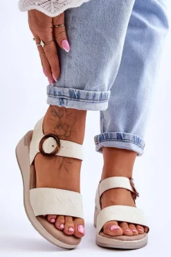 Sale Evento Wygodne Sandały Na Koturnie Beżowe Menaro