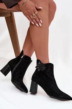 Damskie D&A Zamszowe Botki Damskie Na Słupku Z Ozdobą CR52-686 Czarne