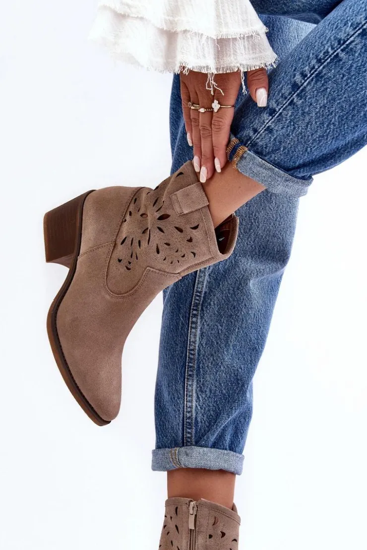 Sale Damskie buty S.Barski Zamszowe Botki Kowbojki Ażurowe D&A SN622-20 Ciemnobeżowe