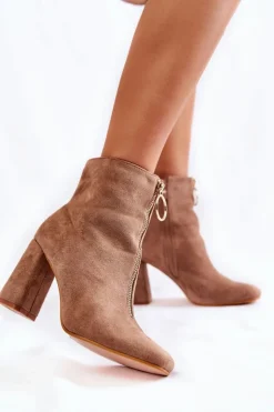 Damskie Boto Zamszowe Botki Na Obcasie Z Ozdobnym Zamkiem Beżowe Lisette