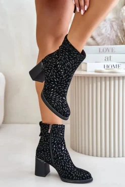 Damskie Damskie buty S.Barski Zamszowe Botki Na Słupku Z Ozdobnym Tłoczeniem D&A CR42-192 Czarne