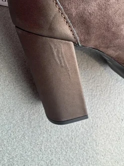 Damskie Laura Messi Zamszowe Czółenka Na Słupku 2702 Brązowe