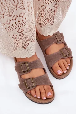 New Boto Zamszowe Klapki Na Korkowej Podeszwie Z Klamrami Ciemnobeżowe Tavira