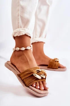 Sale Boto Zamszowe Klapki Z Ozdobnym Łańcuchem Camel Louie