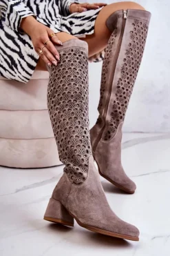 Sale Boto Zamszowe Kozaki Z Ażurowym Wzorem Ciemnobeżowe Hekilea