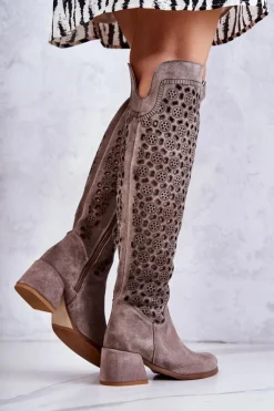 Sale Boto Zamszowe Kozaki Z Ażurowym Wzorem Ciemnobeżowe Hekilea