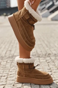 Big Star Shoes Śniegowce Damskie*Zamszowe Śniegowce Damskie Z Ozdobnymi Przeszyciami Big Star SS274373 Camel Brązowy