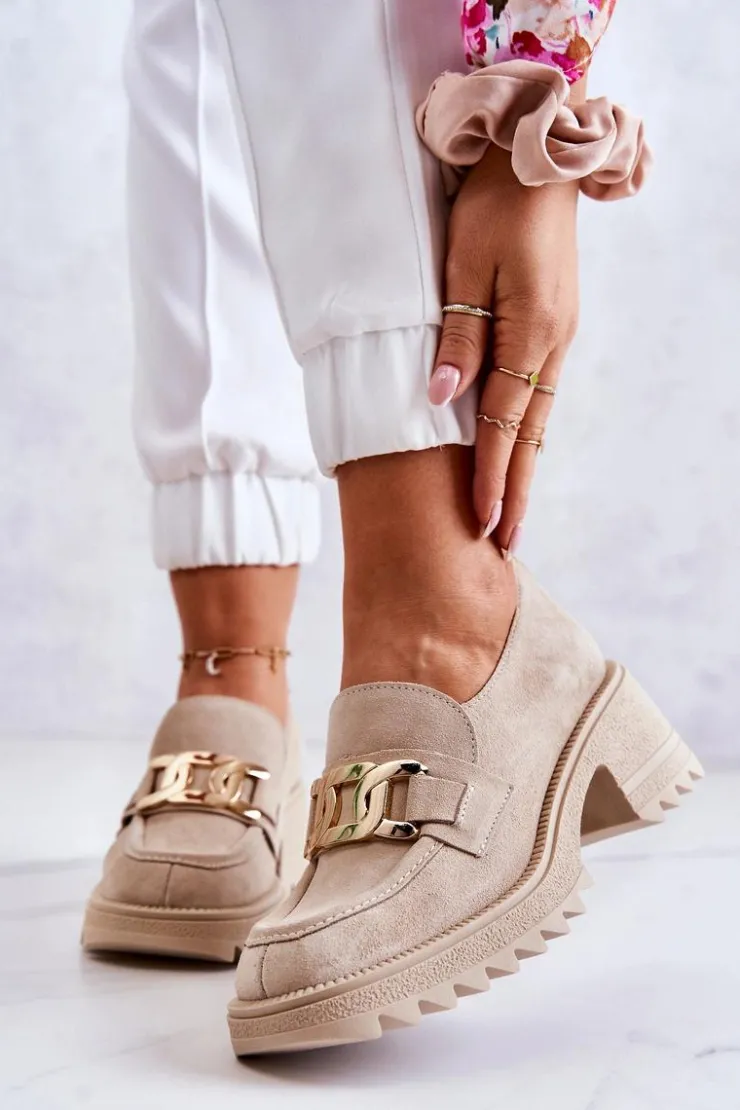 New Boto Zamszowe Półbuty Ze Złotą Ozdobą Jasnobeżowe Idealize