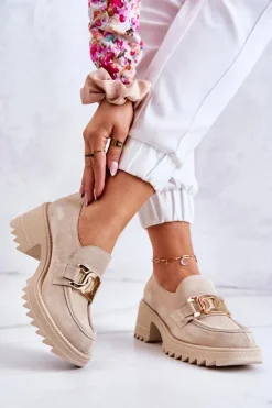 New Boto Zamszowe Półbuty Ze Złotą Ozdobą Jasnobeżowe Idealize