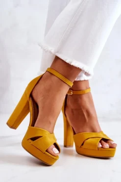 Outlet Boto Zamszowe Sandałki Na Słupku Żółte Lanelle