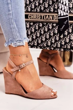 Laura Messi Sandały Na Koturnie*Zamszowe Sandały Na Koturnie 2253 Pudrowy Róż