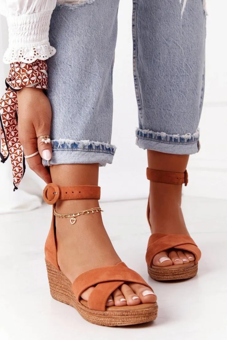 Damskie Maciejka Zamszowe Sandały Na Koturnie 04565-29 Rude