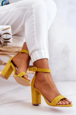 Online Boto Zamszowe Sandały Na Słupku Żółte Hattie