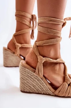 New Boto Zamszowe Wiązane Sandały Na Koturnie Beżowe Flavia Beżowy