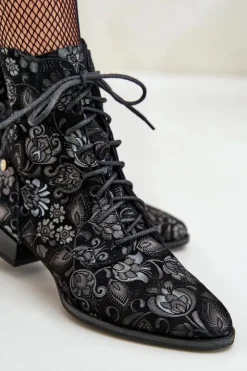 Maciejka Botki Maciejka|Botki Skórzane*Zamszowe Wzorzyste Botki Na Płaskim Obcasie 06391-01 Czarne Czarny