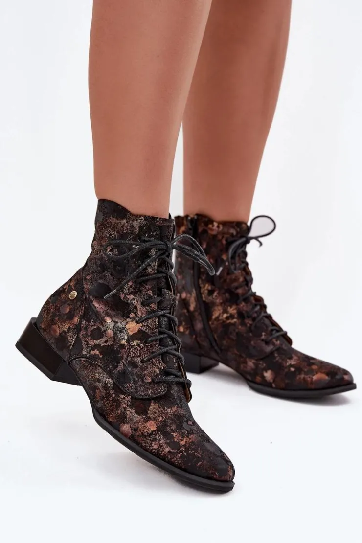 Damskie Maciejka Zamszowe Wzorzyste Botki Na Płaskim Obcasie 06391-02 Czarno-Złote