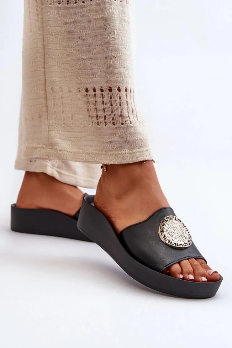 Zazoo Klapki Na Koturnie|Klapki Na Platformie*2920 Skórzane Klapki Damskie Na Koturnie Ze Złotym Detalem Czarne