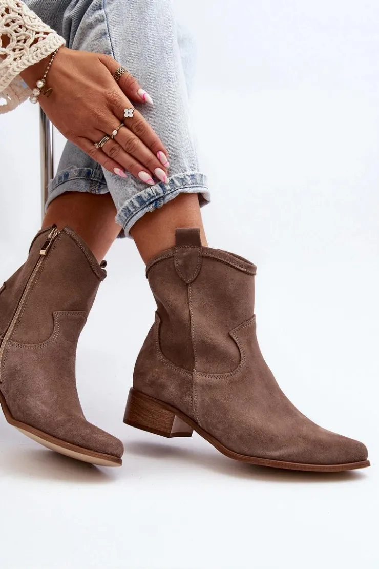 Damskie Zazoo 3329 Zamszowe Botki Kowbojki Na Niskim Obcasie Ciemnobeżowe