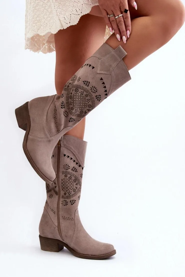 Sale Zazoo 4043 Zamszowe Kozaki Na Niskim Obcasie Ażurowe Cappucino Beżowy