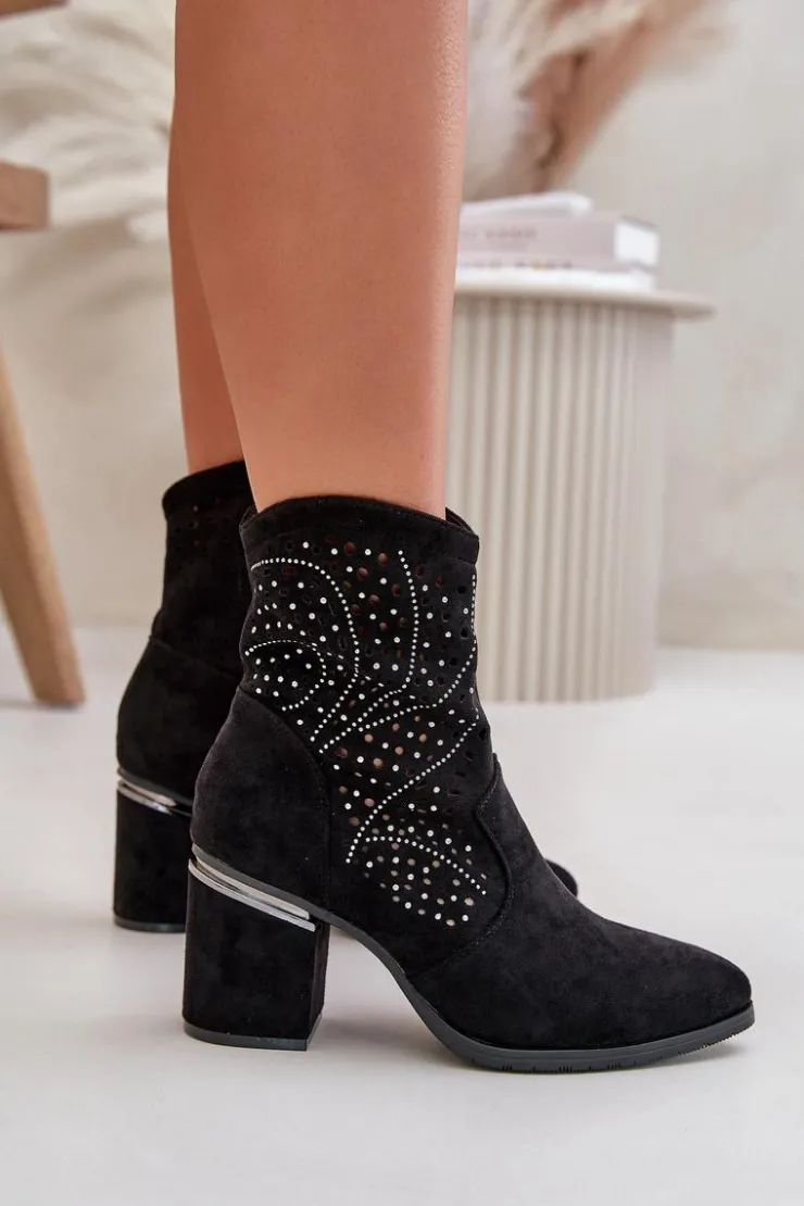 Sale Damskie buty S.Barski Zdobione Ażurowe Botki Damskie Na Słupku Z Eko Zamszu Czarne S.Barski HY42-029 Czarny