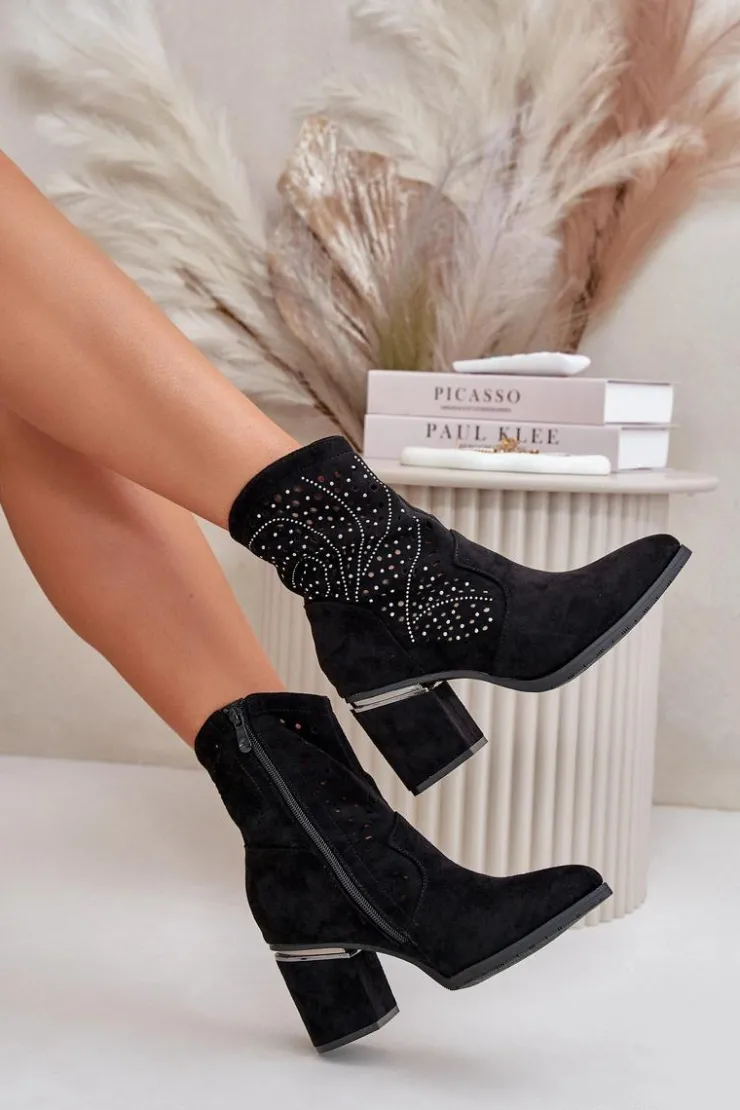 Sale Damskie buty S.Barski Zdobione Ażurowe Botki Damskie Na Słupku Z Eko Zamszu Czarne S.Barski HY42-029 Czarny