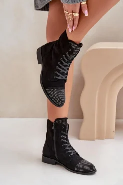 Discount Boto Zdobione Botki Na Płaskim Obcasie Eko Zamszowe Ocieplane Czarne Ellieo Czarny