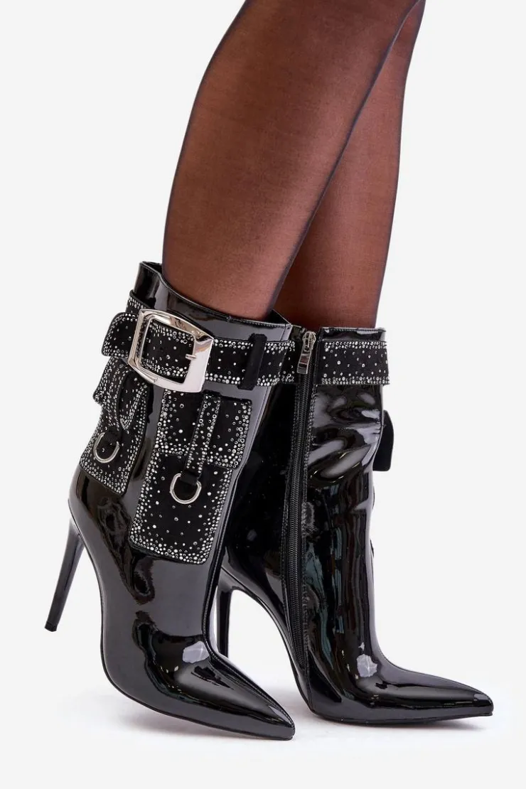 Online Boto Zdobione Botki Z Lakierowanej Eko Skóry Na Szpilce Czarne Senorith