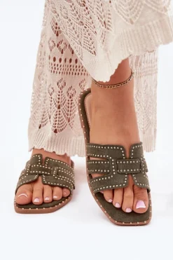 Hot Boto Zdobione Klapki Na Płaskim Obcasie Zielone Anniles Zielony