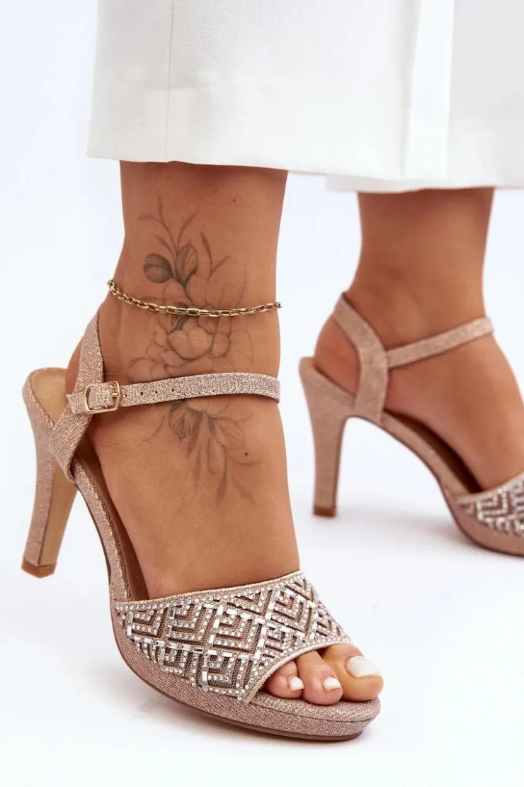 Sale D&A Zdobione Sandały Na Obcasie MR1038-44 Różowe Złoto Różowy